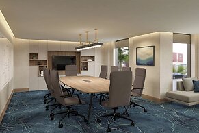 Courtyard by Marriott London Heathrow Airport