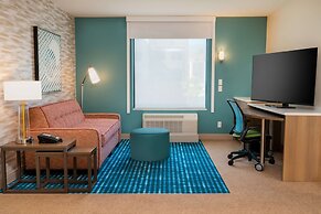 Home2 Suites by Hilton Corona