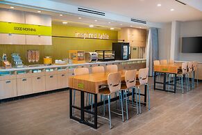 Home2 Suites by Hilton Corona