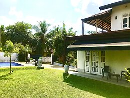 Villa Shanthi
