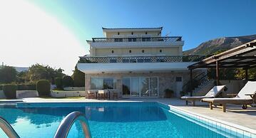 Sublime Luxurious homm Villa in Paiania