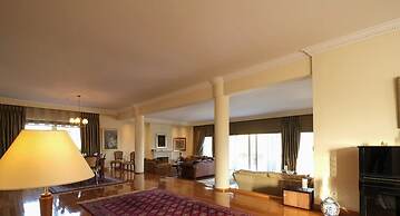 Sublime Luxurious homm Villa in Paiania