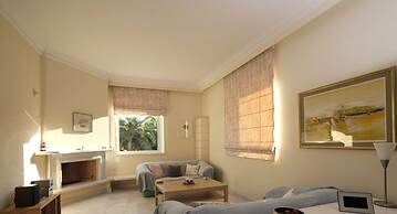 Sublime Luxurious homm Villa in Paiania