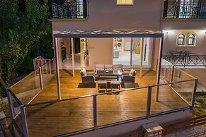 Andromeda Luxury Villa