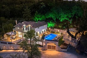 Andromeda Luxury Villa