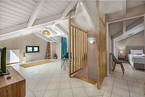 Andromeda Luxury Villa