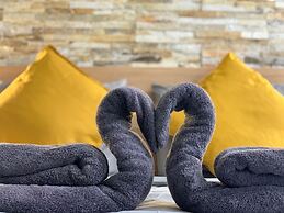 Maya Guest House Panoramic Sea&City view