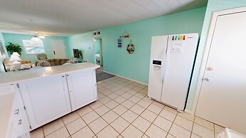 Venus 314 is a Gulf Side 2 BR on Okaloosa Island by RedAwning