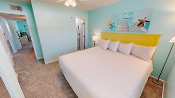 Venus 314 is a Gulf Side 2 BR on Okaloosa Island by RedAwning