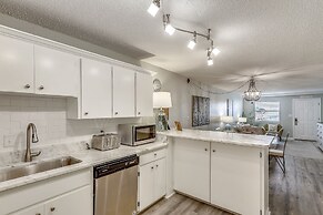 Venus 206 is a 1 BR on Okaloosa Island steps from the pool and easy be