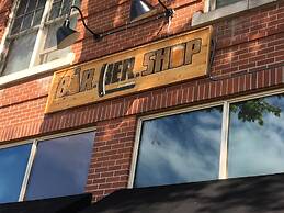 Cozy Retreat | Walk to UNC | FREE Cruiser Bikes