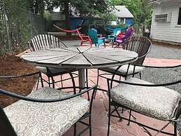 Beautiful Bungalow Next to CSU -FREE Cruiser Bikes