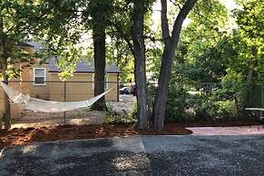 Beautiful Bungalow Next to CSU -FREE Cruiser Bikes