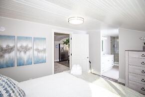 Couple’s Getaway | Walk to UNC |FREE Cruiser Bikes