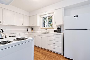 Gorgeous Hideout Near Old Town – Free Bikes!!