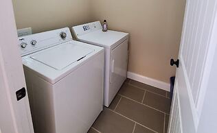 Gorgeous Guest Suite. Walk to Old Town & CSU!