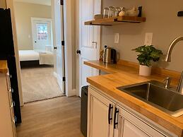 Gorgeous Guest Suite. Walk to Old Town & CSU!