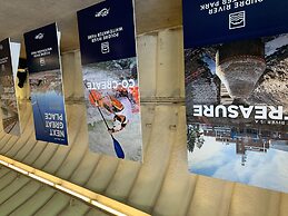 Modern Townhome Steps from the Brewery District!