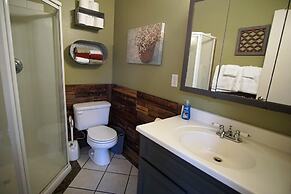 Industrial Old Town Bungalow w/ Free Cruiser Bikes