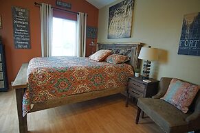 Industrial Old Town Bungalow w/ Free Cruiser Bikes