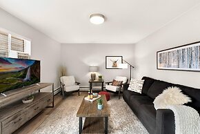 Breathtaking condo in the heart of Old Town