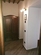 Portion of a Farmhouse With 30 Beds - 4 Apartments and 2 Rooms