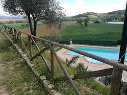 Portion of a Farmhouse With 30 Beds - 4 Apartments and 2 Rooms