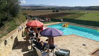 Portion of a Farmhouse With 30 Beds - 4 Apartments and 2 Rooms