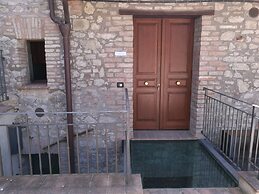 Portion of a Farmhouse With 30 Beds - 4 Apartments and 2 Rooms