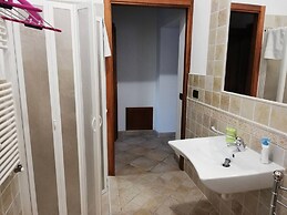 Portion of a Farmhouse With 30 Beds - 4 Apartments and 2 Rooms