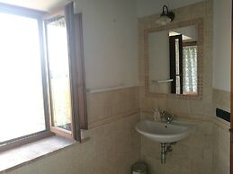 Portion of a Farmhouse With 30 Beds - 4 Apartments and 2 Rooms