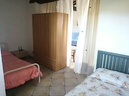 Portion of a Farmhouse With 30 Beds - 4 Apartments and 2 Rooms