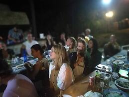 Portion of a Farmhouse With 30 Beds - 4 Apartments and 2 Rooms