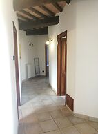 Portion of a Farmhouse With 30 Beds - 4 Apartments and 2 Rooms