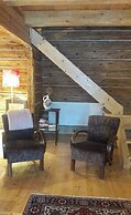 Palacowka - A Beautiful Chalet to Stay