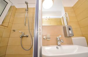 Elegance Studio - Cismigiu Gardens - Flat Tv - Free Wifi - Panoramic V