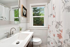 Charming Old Town Bungalow w/ FREE Cruiser Bikes