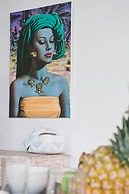 New 2 King Beds, Walk to Beach, Cafes all Else 30 Minutes From Airport