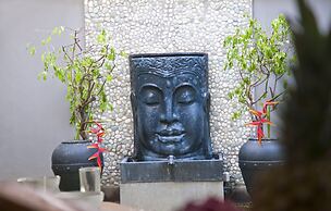 New 2 King Beds, Walk to Beach, Cafes all Else 30 Minutes From Airport