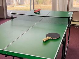 Family-Friendly, Fireside Nest Near Old Town!