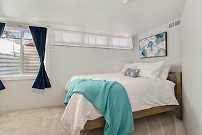 Family-Friendly, Fireside Nest Near Old Town!