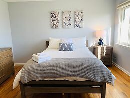 Family-Friendly, Fireside Nest Near Old Town!