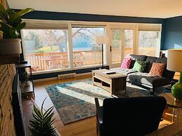 Family-Friendly, Fireside Nest Near Old Town!