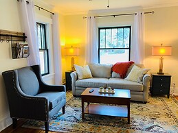 Cozy Bungalow in Downtown Loveland w/Free Bikes!