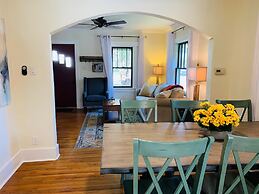 Cozy Bungalow in Downtown Loveland w/Free Bikes!