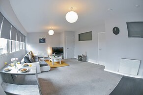 Massive 2bd Central Ipswich