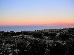 Kefalas nr Almyrida sea View Cottage