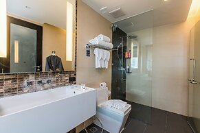 Suite Large Studio Apt With Hot Tub Bath In Front Pa Tong Beach