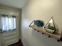 Charming Bungalow Next to CSU -FREE Cruiser Bikes