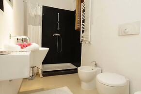 Whole Modern Villa With Pool And Near The Sea